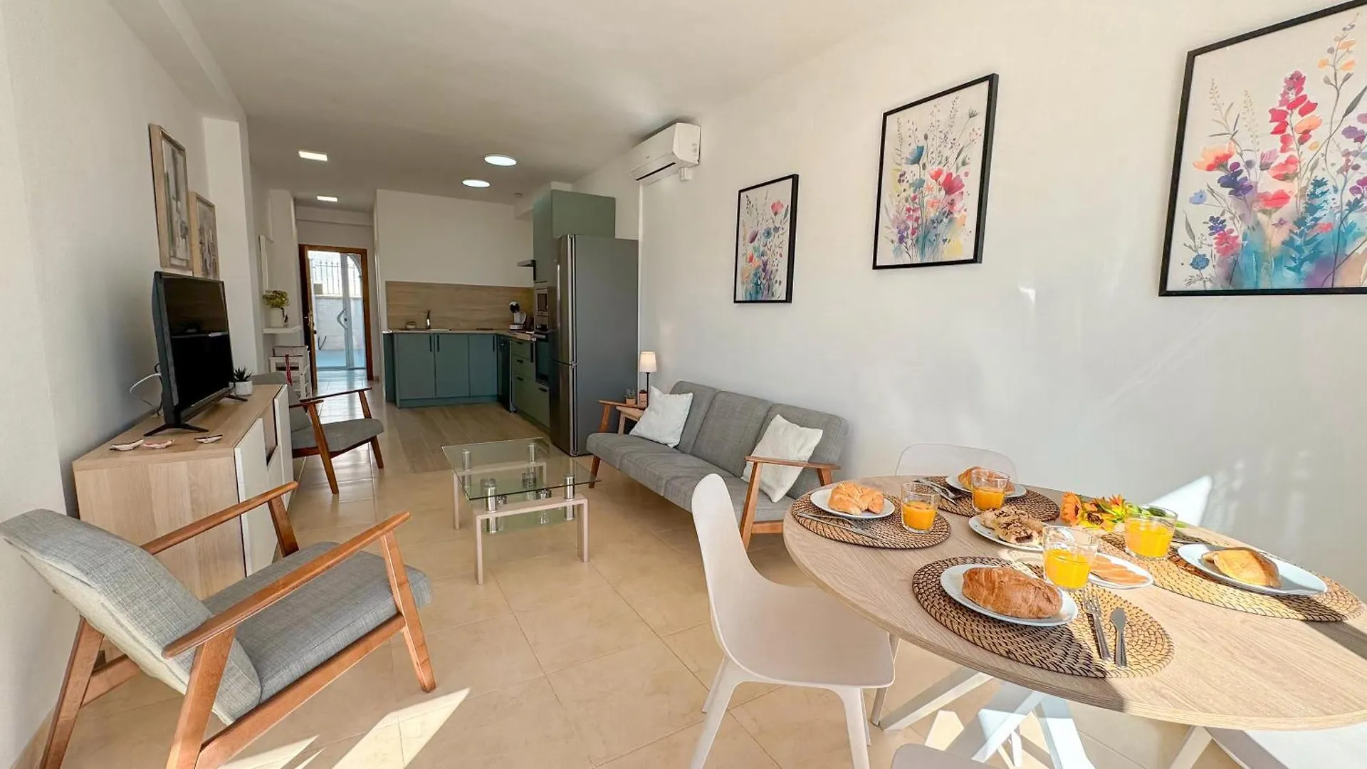 Urb Chimenea Apartment Nerja 0*,  Španělsko