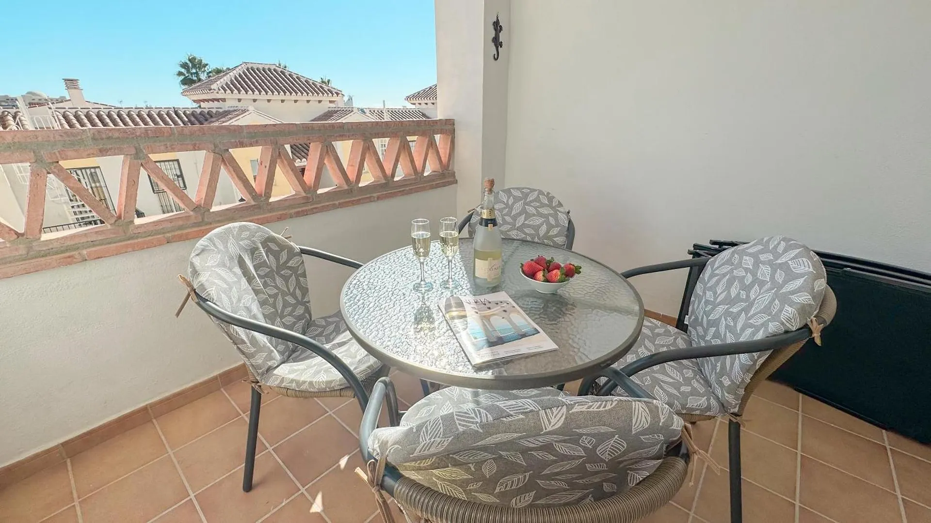 Urb Chimenea Apartment Nerja 0*,