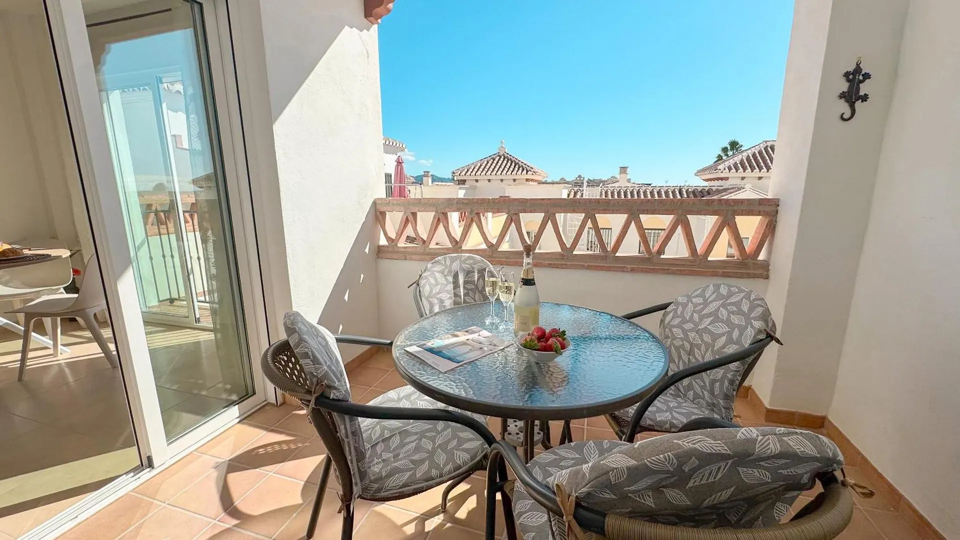 Urb Chimenea Apartment Nerja